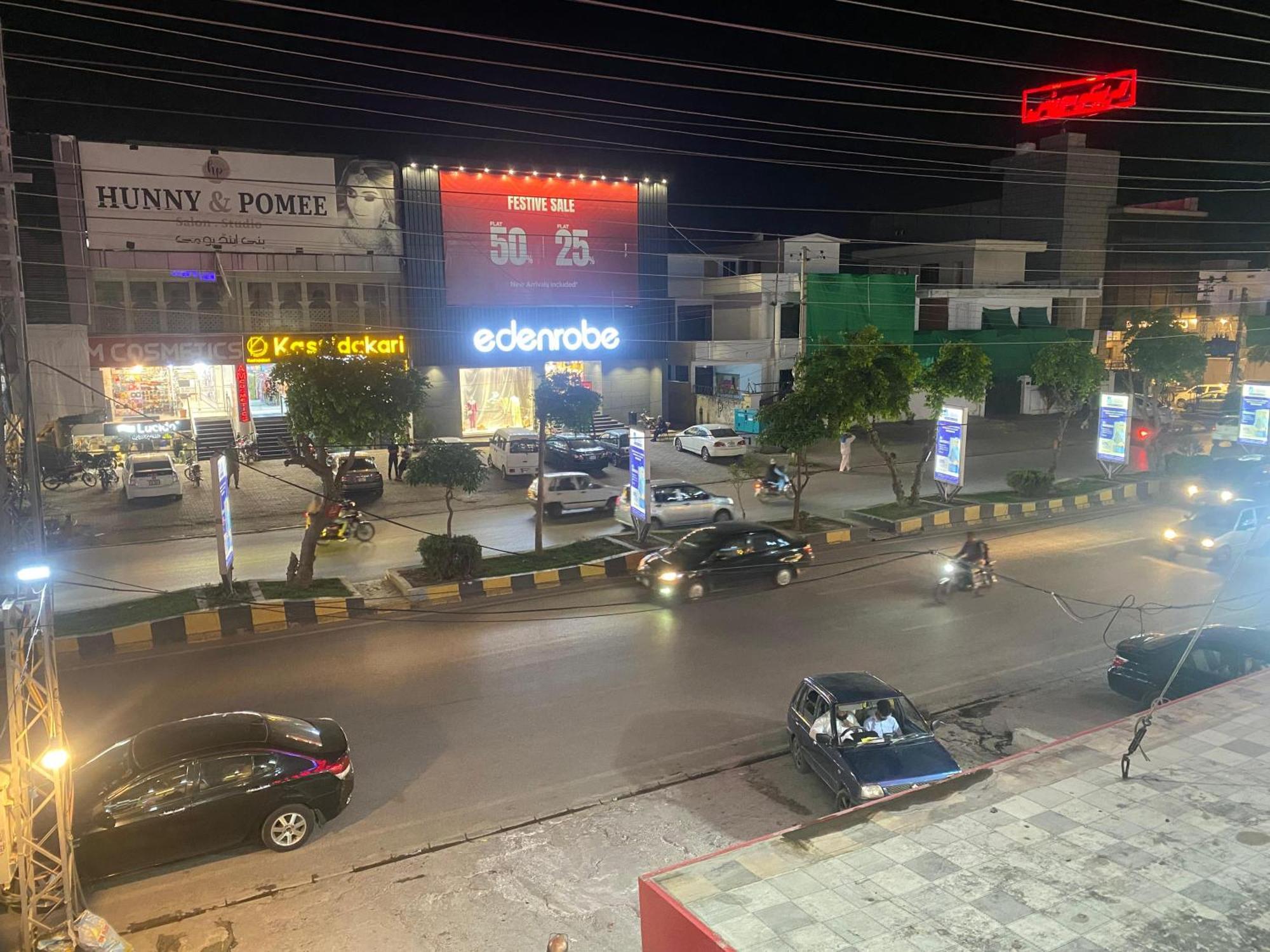 Baoo Jee Hotel Islamabad Rawalpindi Buitenkant foto